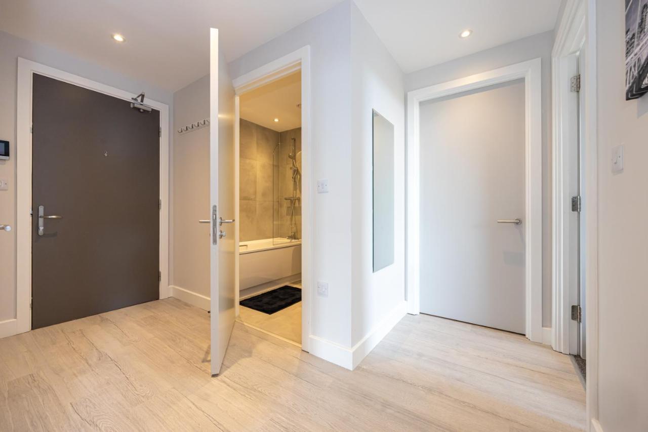 Contemporary 3 Bedrooms Apartment Manchester City Exterior foto