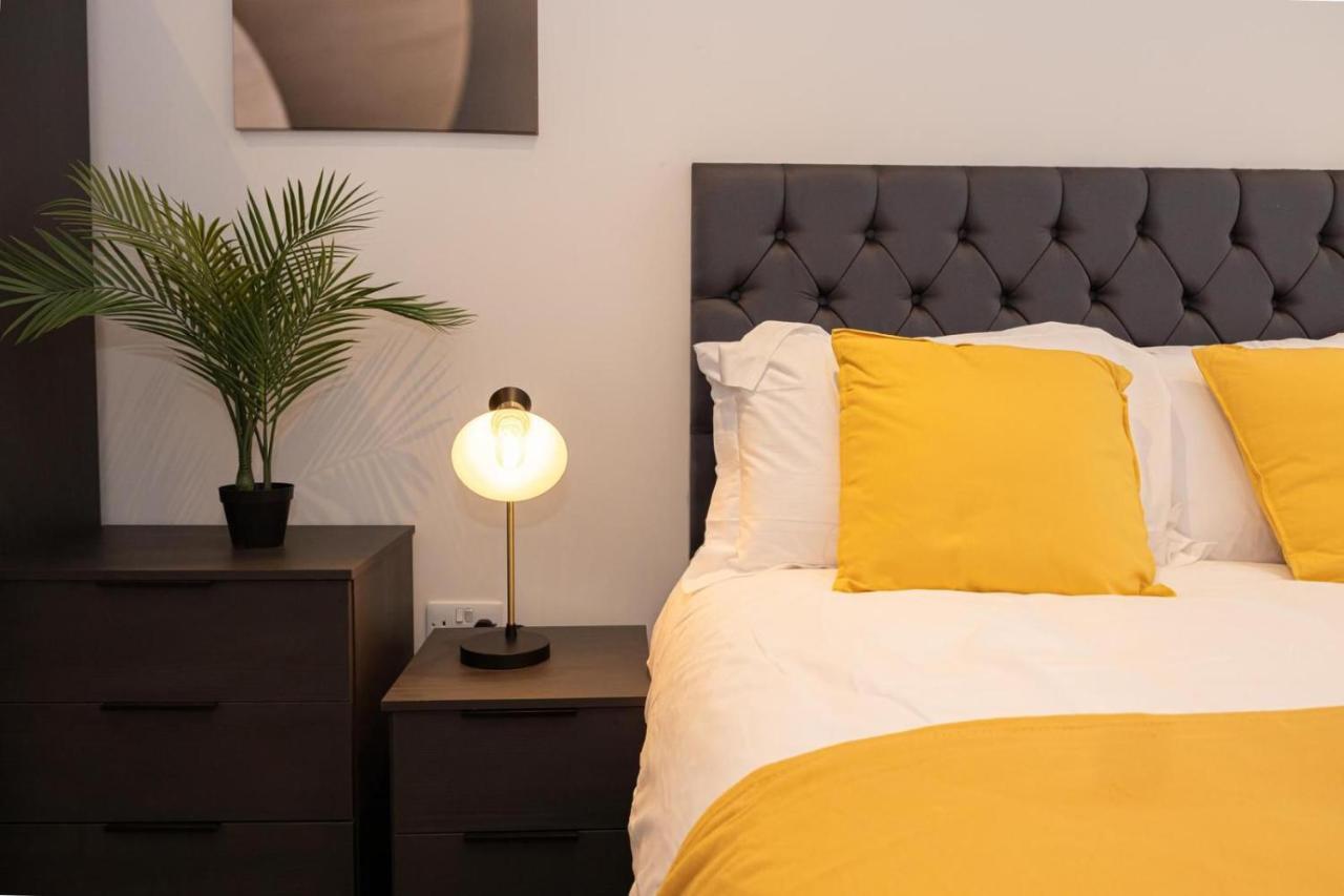 Contemporary 3 Bedrooms Apartment Manchester City Exterior foto